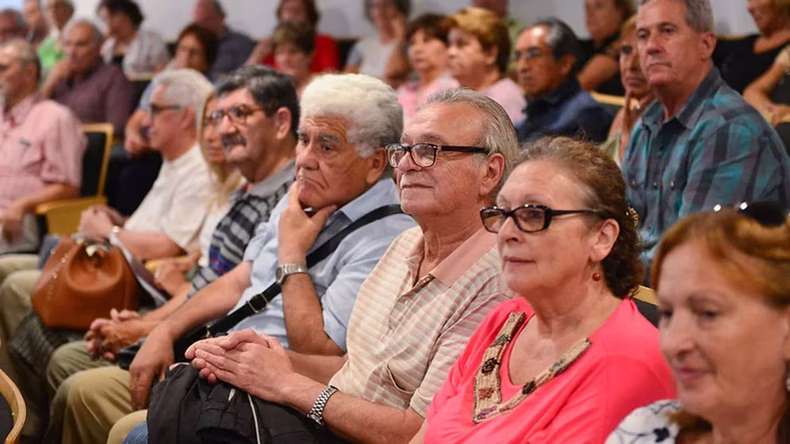 En total hay 5,5 millones de jubilados en Argentina con ANSES.