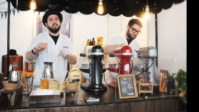 Helados del gusto que se elija preparados en menos de un minuto..