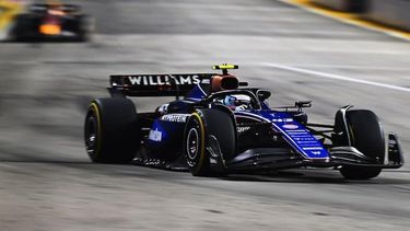TRES DE TRES. Colapinto completó la carrera en Singapur, un trazado en el que nunca había corrido.&nbsp;