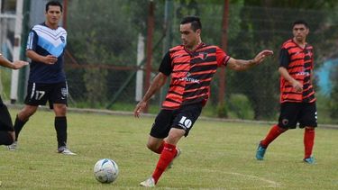 Fernández fue uno de los puntos altos de Derqui, que jugó un gran partido ante Satsaid..