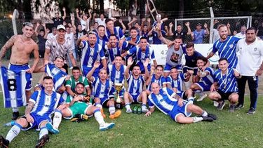 CAMPEÓN. Deportivo Metalúrgico ganó la Copa “Hugo Vivero”..