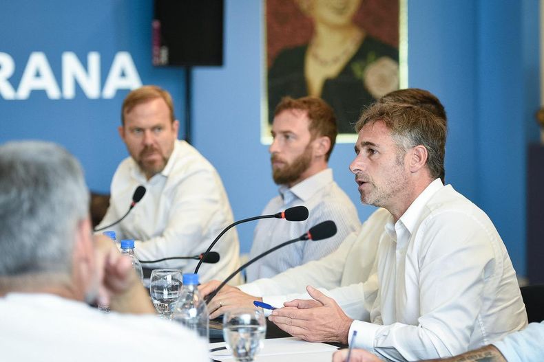 ENCUENTRO. Creemos en una construcción que nace desde los territorios, dijo Achával.