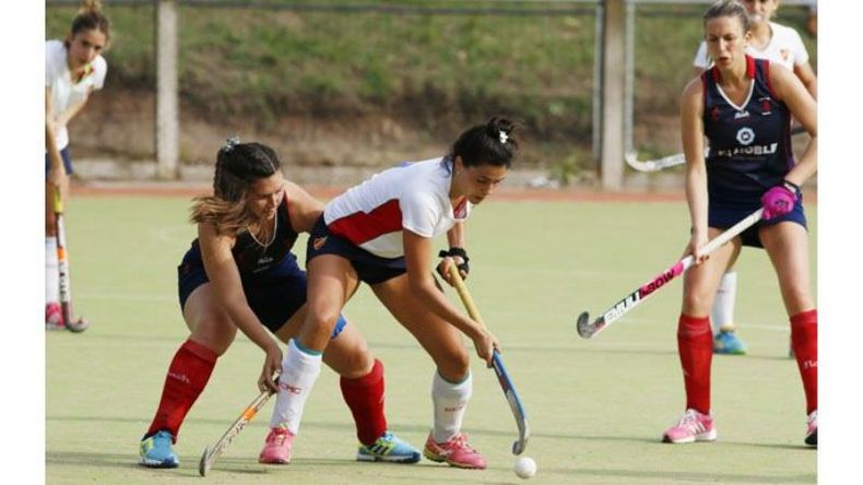 (ALEJANDRO CANO). DOBLETE. Carla De Berty abrió el camino hacia la goleada de St. Catherine’s..