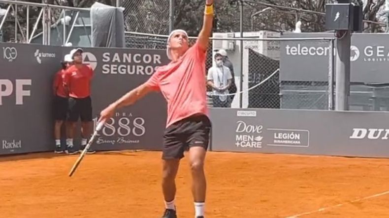 Santiago Rodríguez Taverna sumó 8 aces..
