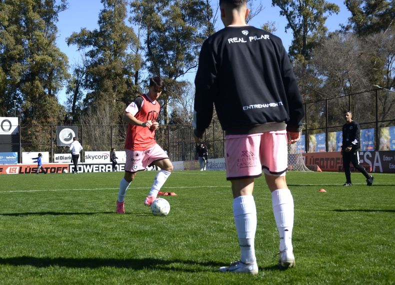 ENTRENAMIENTO. Brian Martin sería titular este sábado ante Excursionistas.