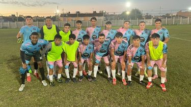 NOCHE DE GLORIA. Pilar City se impuso 3-0 ante Unión Ferroviaria para festejar en Derqui. NOCHE DE GLORIA. Pilar City se impuso 3-0 ante Unión Ferroviaria para festejar en Derqui.