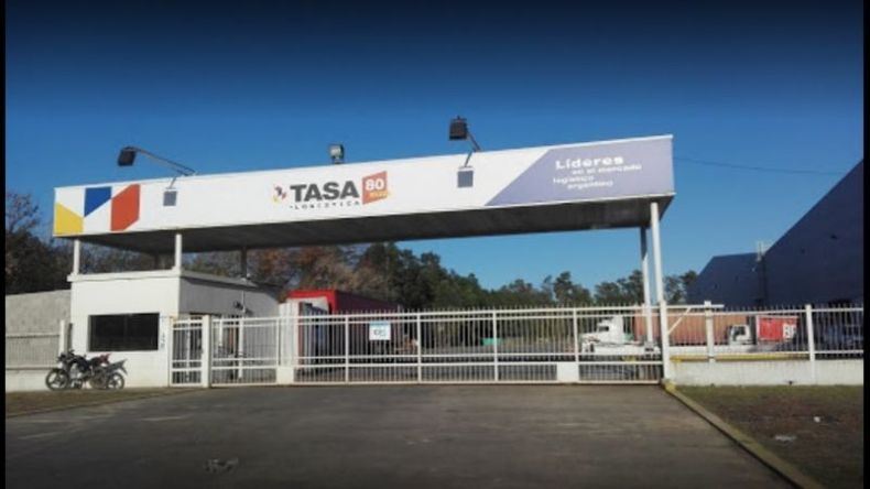 El golpe comando ocurrió esta madrugada. Los delincuentes se llevaron mercadería y pertenencias de los trabajadores. .