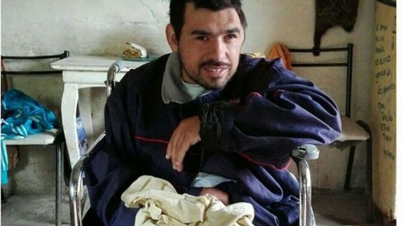 SOLIDARIDAD. Jonatan necesita ayuda para mejorar. .