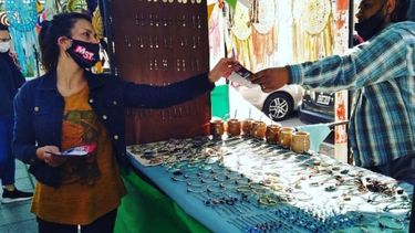 ARTESANAL. Espasa hizo campaña en la feria de Pilar..
