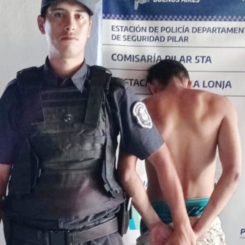 El delincuente detenido tiene 23 años y vive en la misma localidad. 