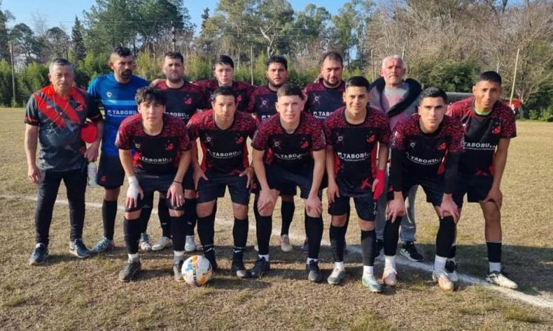 TRIUNFO. Villa Rosa gan&oacute; un duelo fundamental en casa para evitar el descenso directo.