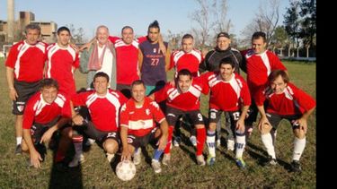 El equipo senior de Fénix que empató 1-1 con Riestra..