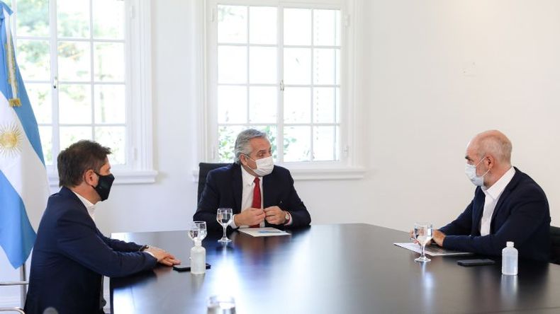 EL TRÍO MÁS MENTADO. Kicillof, Alberto y Larreta, ayer en Olivios. Los encuentros volverán a ser más fluidos. .