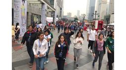 Las chicas de paseo por Chengdu..