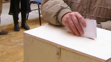 Son 30 listas para las PASO: sorpresas y caídos