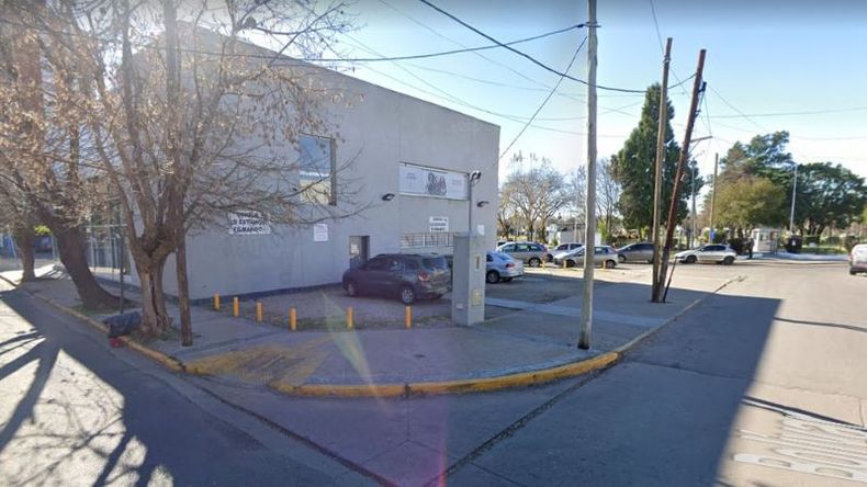 TRIÁNGULO. El pasaje de Bolívar y Chacabuco, uno de los puntos en los que se las vio trabajando..