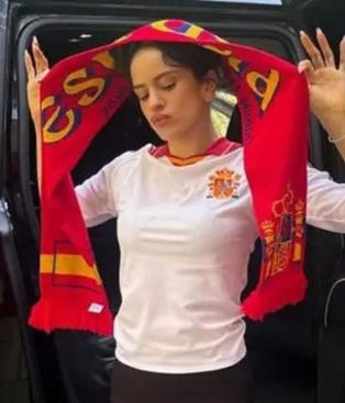 Rosalía pidió perdón tras el polémico mensaje contra la Argentina