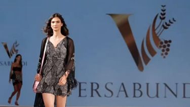 Versabundia presentó su colección durante el desfile Pinamar Moda Look.&nbsp;