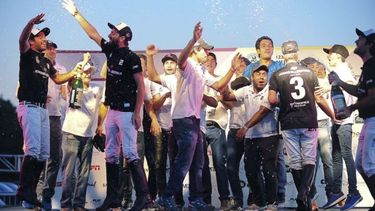 ESTO SE VA A DESCONTROLAR. El loco festejo de Ellerstina tras dejar atrás cuatro años de sequía..