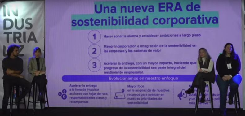 BATALLA CULTURAL. El panel planteó el debate entre industrializar o suspender. &nbsp;