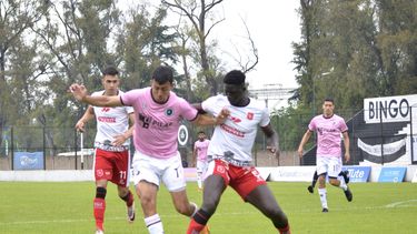 Real Pilar sigue siendo líder, ahora con tres de ventaja sobre Deportivo Español, su nuevo escolta.