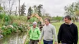 RECORRIDA. Federico Achával supervisó los trabajos en el Pinazo.