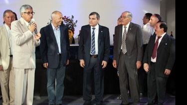 DISCURSOS. Nicolás Ducoté, Daniel Castro, Pedro Botarelli y Alfredo Ventura, durante el acto aniversario..