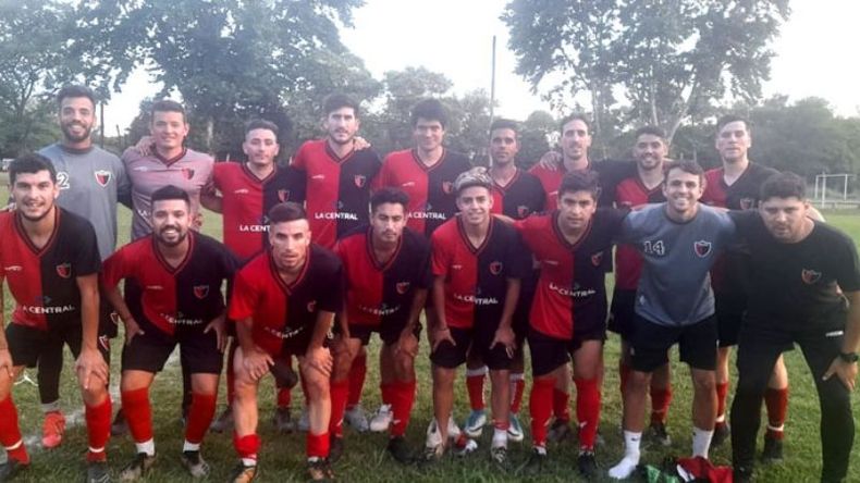 El equipo de Derqui ganó y está con un pie en el Reducido..