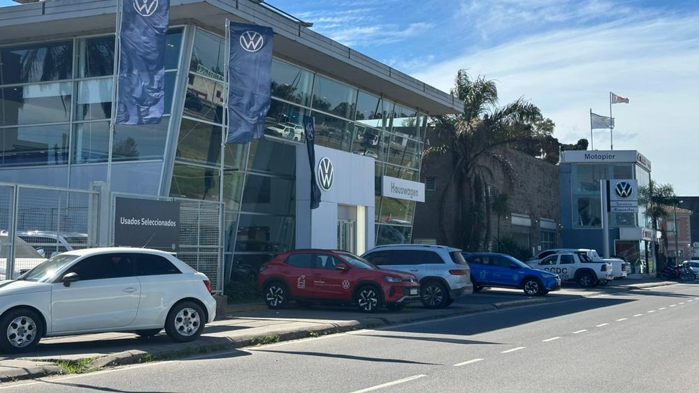 El robo ocurrió en la puerta de la concesionaria mientras la víctima se encontraba concretando una operación en el lugar.&nbsp;