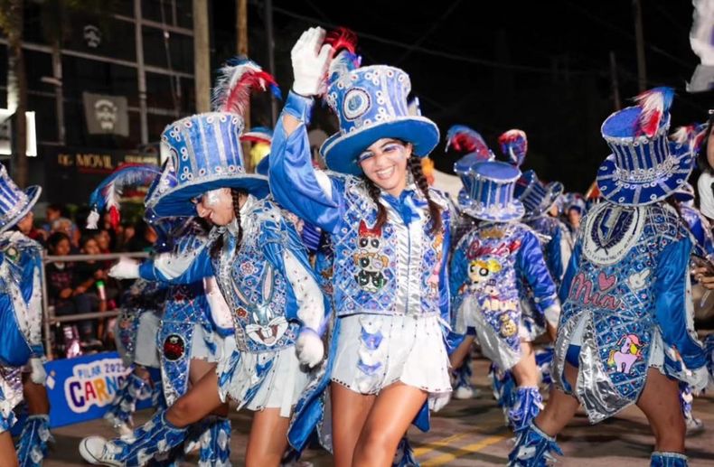 ALEGRÍA. El Precarnaval pasó por Del Viso y Alberti. Este viernes en Pilar. &nbsp;