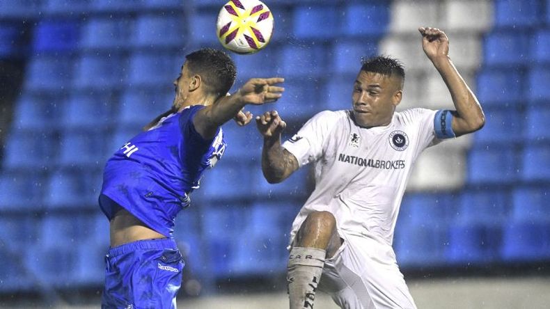 GRACIAS CAPITÁN. Franco Maraia, en la épica noche del triunfo ante Vélez, por la Copa Argentina. Ya no seguirá en Real. .