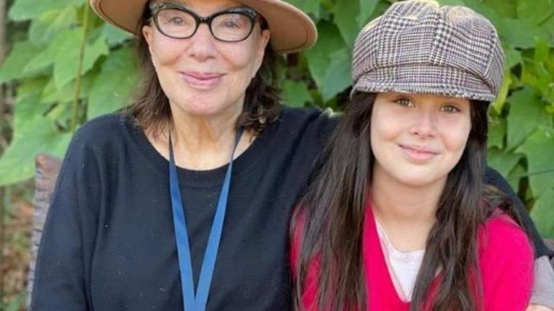 Graciela Borges festejó su cumpleaños en su casa de Pilar y con la mejor compañía: la de su nieta Jesús. .
