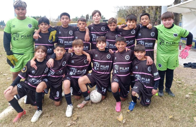 INFANTILES. La 2012 de Real Pilar rescat&oacute; un punto visitando a Dock Sud.