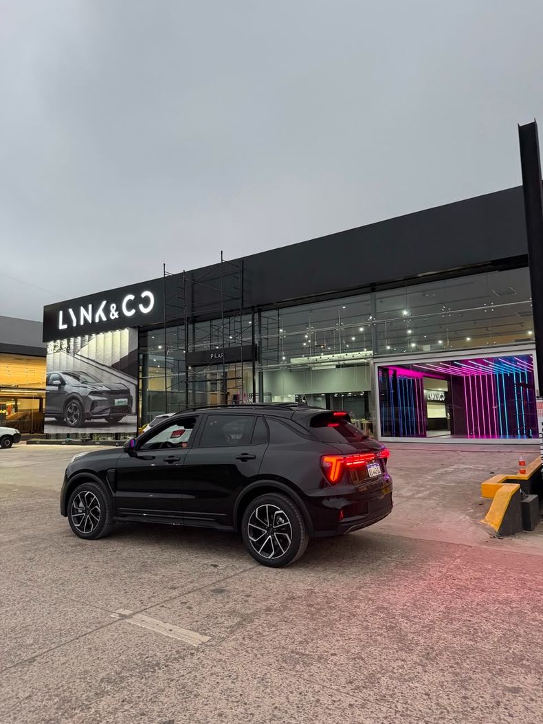 Lynk & Co abrió una moderna concesionaria en el kilómetro 48 de la Panamericana, sentido a Ciudad de Buenos Aires.&nbsp;