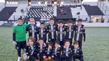 La división 2013 de Real Pilar jugó en el estadio Carlos Barraza.