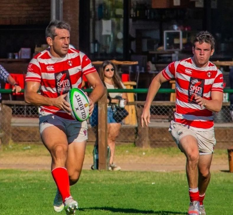 Alumni tendrá desde el inicio a González Iglesias como fullback.