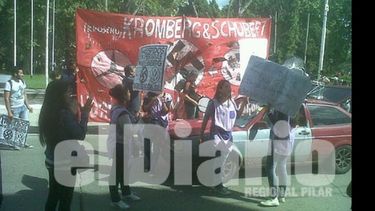Trabajadores de Kromberg buscaron reunirse ayer con el intendente Zúccaro..