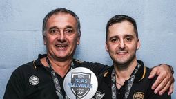 Arquitento de Pilar. Marcelo Asturiano junto a Fernando Rosanova y la Copa Islas Malvinas. Arquitento de Pilar. Marcelo Asturiano junto a Fernando Rosanova y la Copa Islas Malvinas.