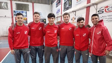 Sportivo Pilar tiene nuevo cuerpo técnico: Francisco González, Emiliano Garrido, Michael Chávez, Luciano Carrizo, Agustín Rojas y Martín Zgoda.
