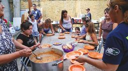 La Canasta Básica Alimentaria (CBA), que determina la línea de indigencia, aumentó 2,2% en marzo en el Gran Buenos Aires. La Canasta Básica Alimentaria (CBA), que determina la línea de indigencia, aumentó 2,2% en marzo en el Gran Buenos Aires.