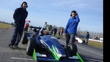 El auto de Tomás Deharbe..