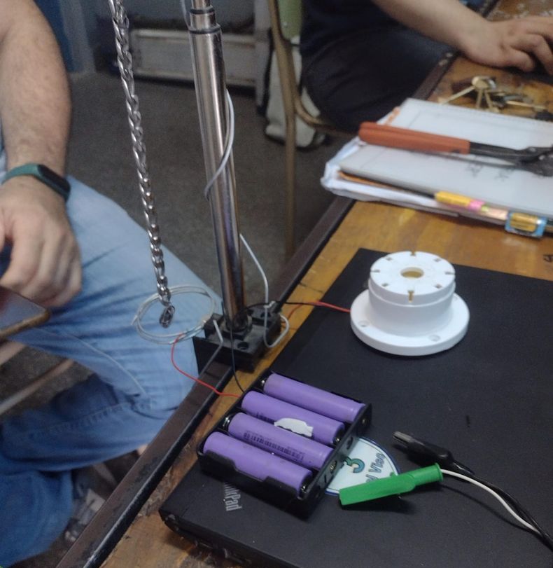 Dise&ntilde;ar y construir la alarma PoolSafe llev&oacute; varios meses.