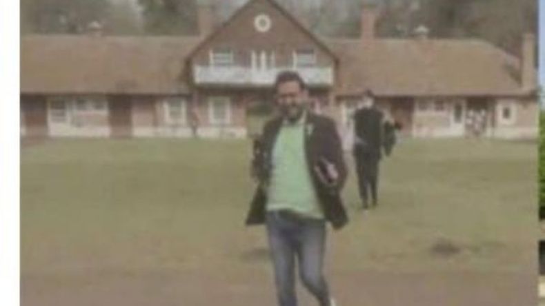 Damián Betular en los jardines del haras. .