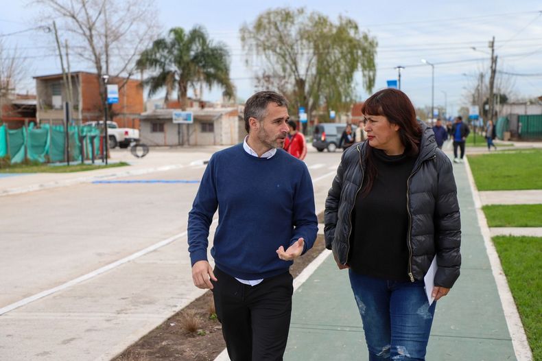 RECORRIDA. “El Estado seguirá llegando donde más lo necesitan”, dijo Achával. &nbsp;