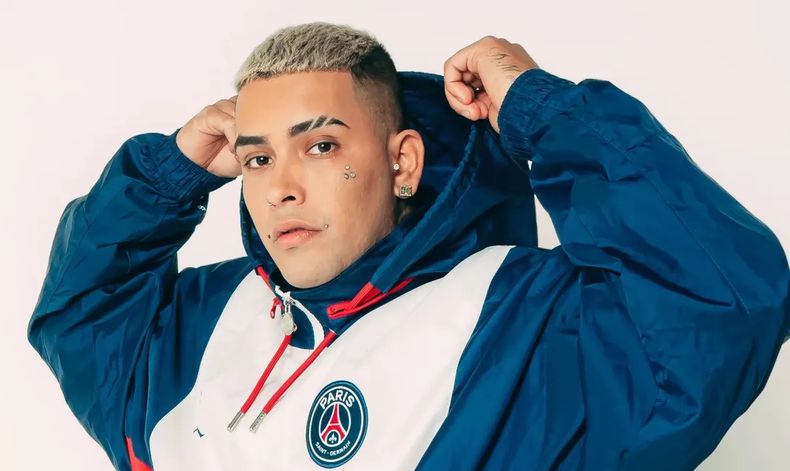 Callejero Fino lanzó su disco debut, Hagan caso