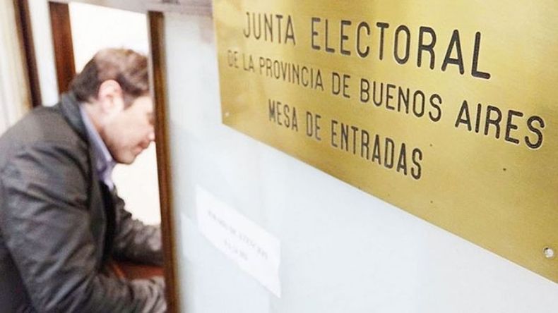 VENTANILLA. Los partidos buscarán revertir la caducidad ante la Junta Electoral..