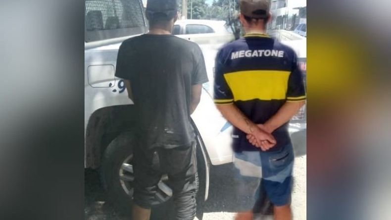 Los detenidos son hermanos y tienen antecedentes delictivos. Foto @pilaradiario.