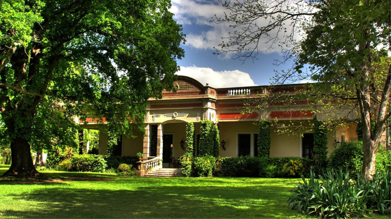 La Estancia el Ombú en la provincia de Buenos Aires. (estanciaelombu.com)..png