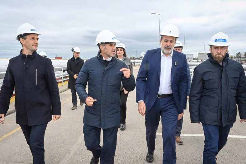 EN MARCHA. Federico Achával visitó Bahía Blanca junto a la Liga de Intendentes.