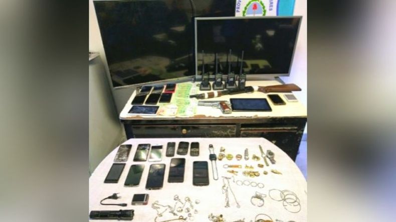 En los allanamientos se secuestró una picana con la que habrían torturado a la víctima. .